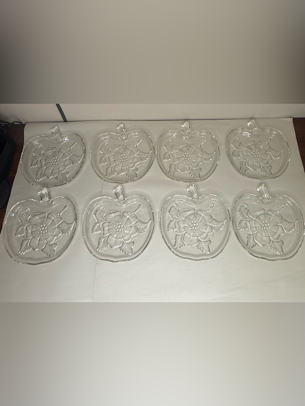Set of 8 Vintage Apple Blossom Apple Shaped Glass Plates 6” Dessert Party Plate